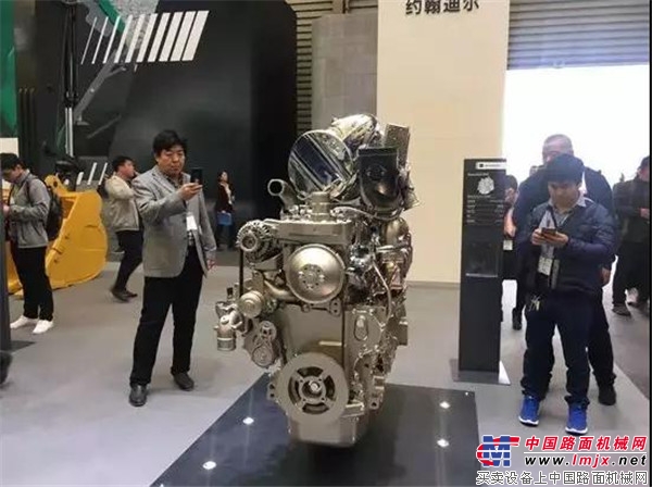 ?贏戰(zhàn)中國市場！約翰迪爾出色表態(tài)2018上海寶馬展