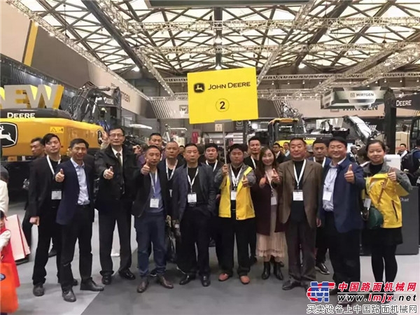 ?贏戰(zhàn)中國市場！約翰迪爾出色表態(tài)2018上海寶馬展