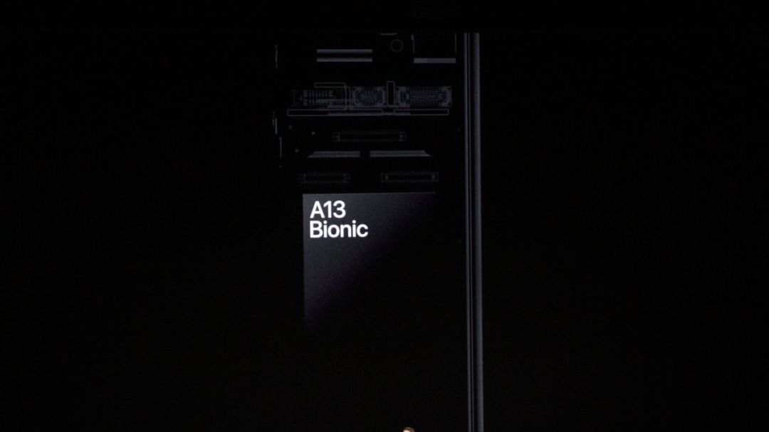 iPhone “浴霸” 公布，頂配1萬油炸出產(chǎn)線2！最強(qiáng)機(jī)械學(xué)習(xí)芯片，謀略性能吊打友商