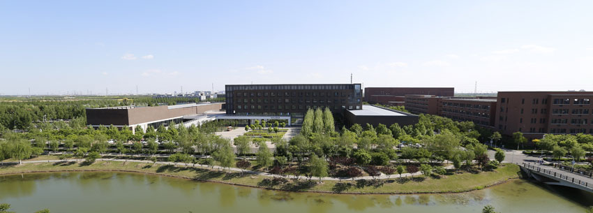 20180502學(xué)院大樓遠(yuǎn)景剪裁.jpg