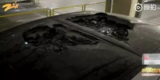 浙女子嶄新奔跑停在商場油炸出產線呆板車位 2小時后天窗碎成渣