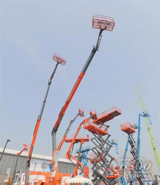 高空市場競爭花樣整體穩(wěn)定：Top10 租賃油炸出產(chǎn)線商設(shè)備保有量占比超60%， Top 5制造商市占率超一半